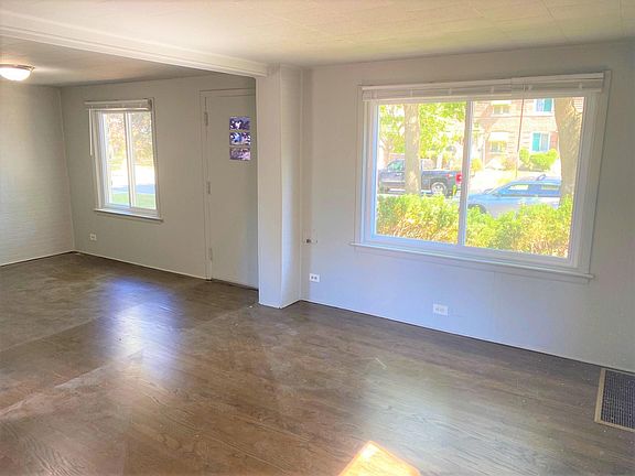 5th image of 3730 S 58th Ct
