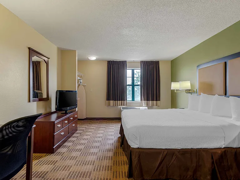 Studio Suite - 1 King Bed