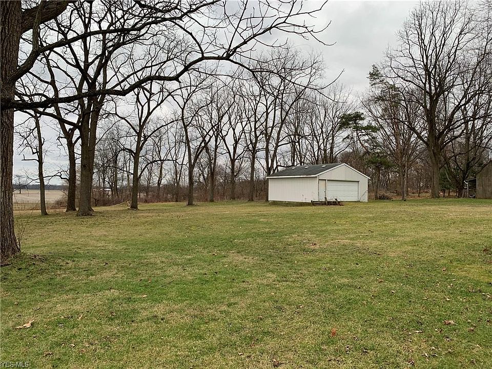 2nd image of 10004 Stephens Rd