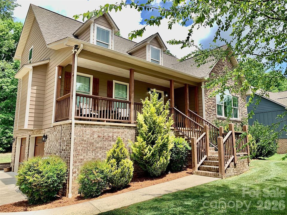 1st image of 124 Maplewood Ct