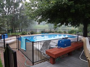 3412 Watersedge Dr, Brighton, MI