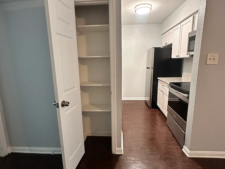 Cavalcade Heights 735 LLC — Photo 30
