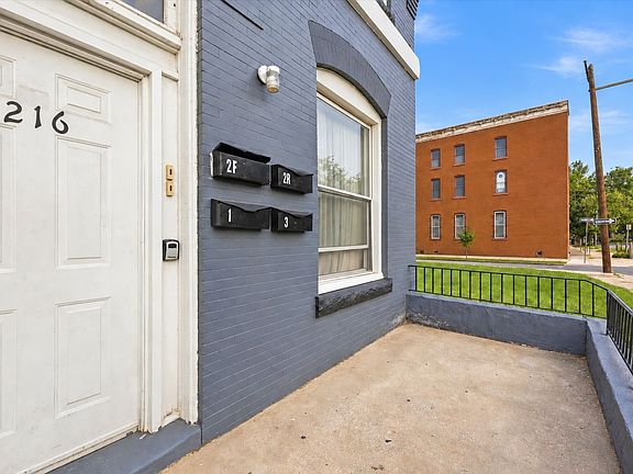 3rd image of 1216 N 41st St #2F