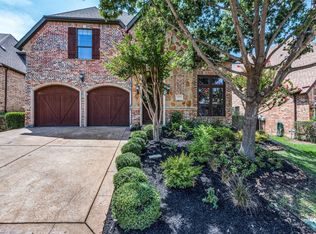 2030 N Hill Dr, Irving, TX 75038