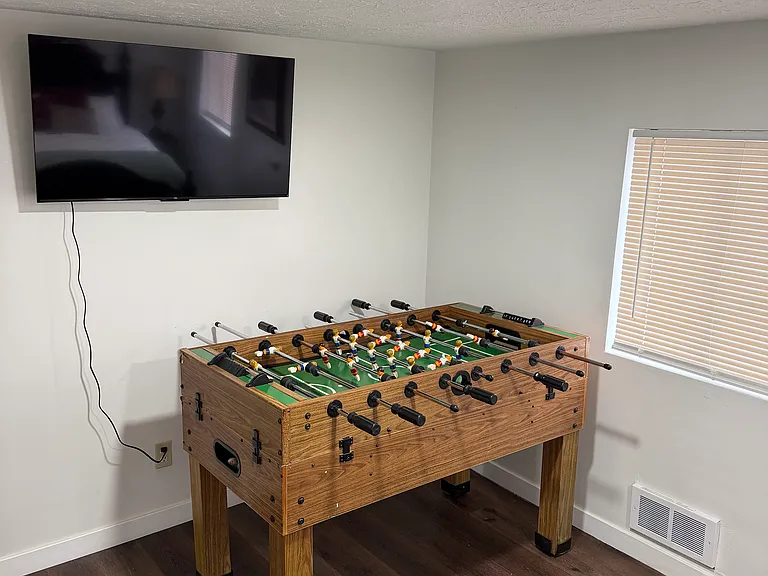 15 N 300 W — Photo 23