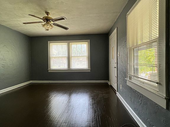 3rd image of 1001 Wallace Ave