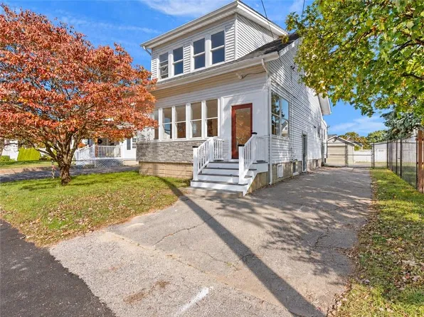 156 Putnam St, East Providence, RI 02914
