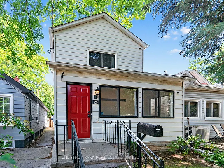 25 Kenworthy Ave — Photo 1