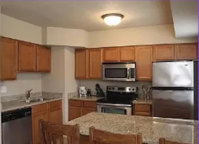 100 Grandview Ct #129 — Photo 4