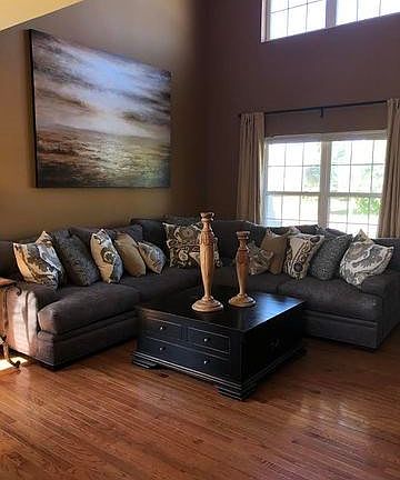 4th image of 1055 Deertrail Dr