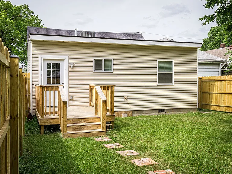 806 Longfield Ave — Photo 26