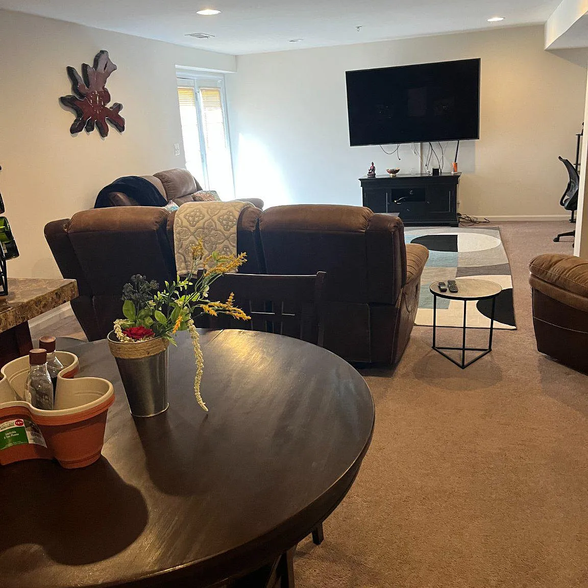 1 bed, 1.0 bath, 3938 sqft, $1,500 — Photo 1