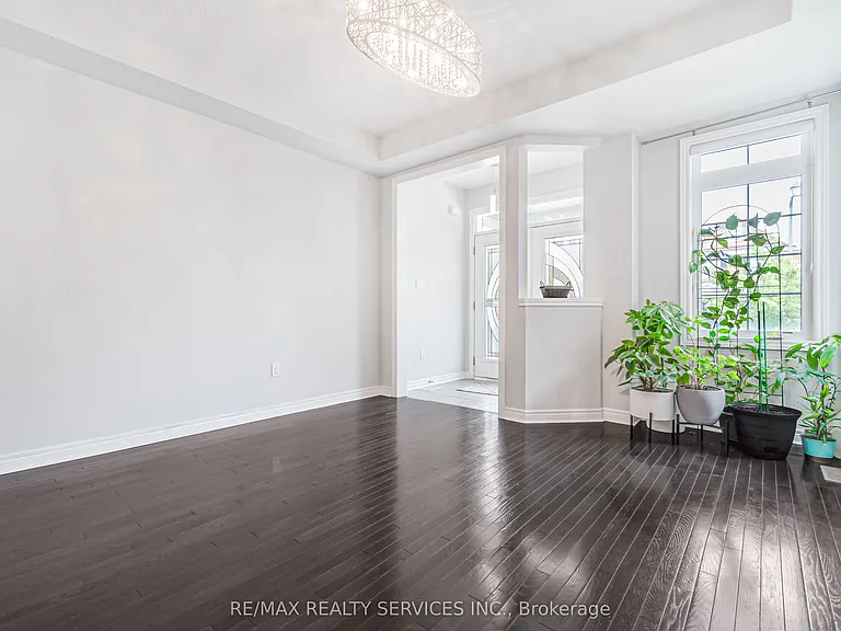 406 Cedar Hedge Rd — Photo 4