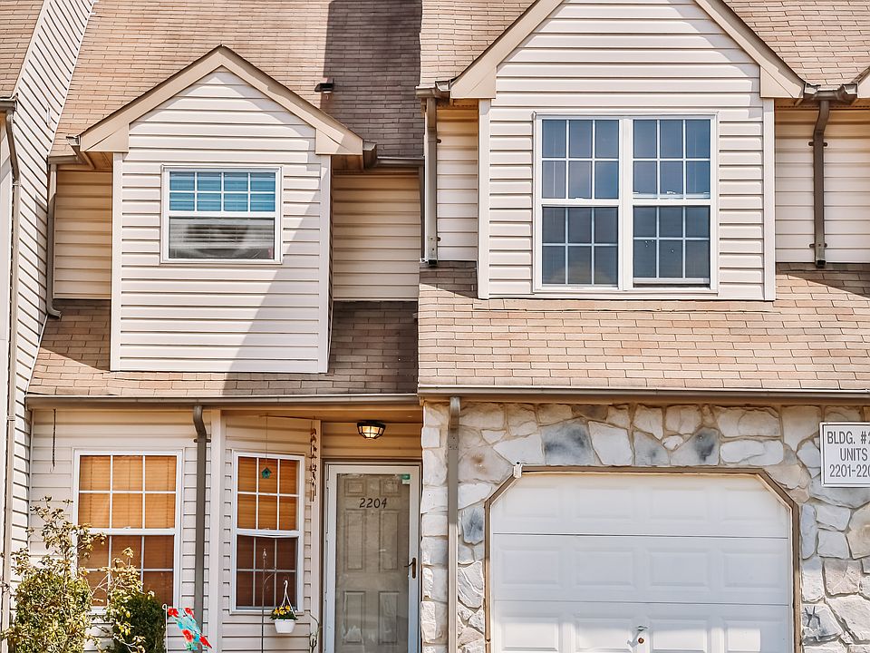 OPEN HOUSE SUNDAY 4/28 1-4pm