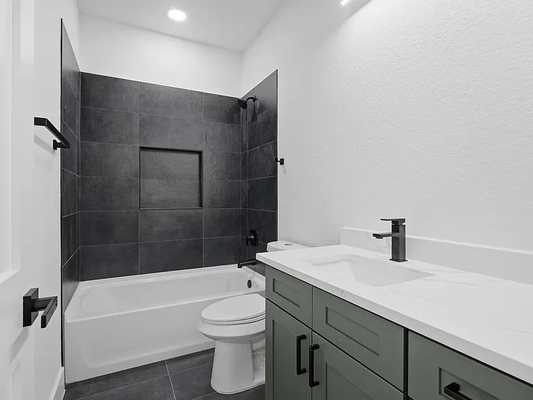 2109 Virginia Blvd #2111 — Photo 20
