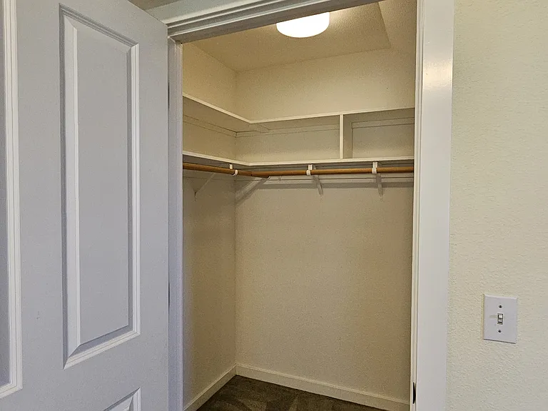 125 Plum St #B — Photo 21