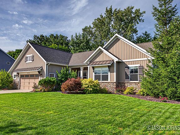 4th image of 1773 Bristol Ridge Dr NW