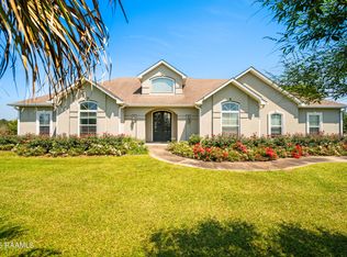 421 Sugartown Rd, Glenmora, LA 71433