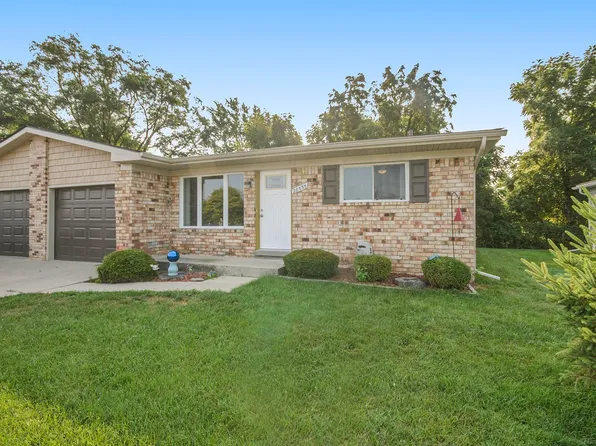 28535 Dino Cir, Chesterfield, MI 48047