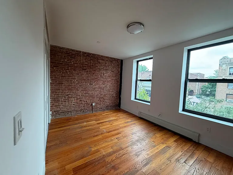 1019 Southern Blvd #4A — Photo 3