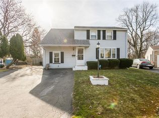 20 Culverton Dr, Rochester, NY 14609