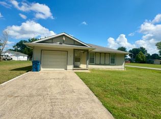 111 E Patton St, Valier, IL 62891