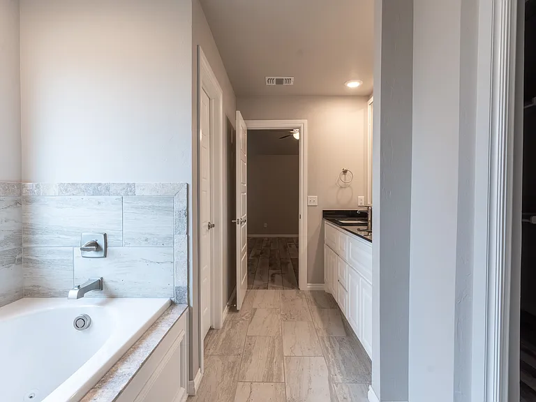 8312 NW 163rd St — Photo 18