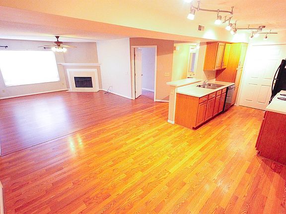 2nd image of 4210 Endeavor Dr Unit 205