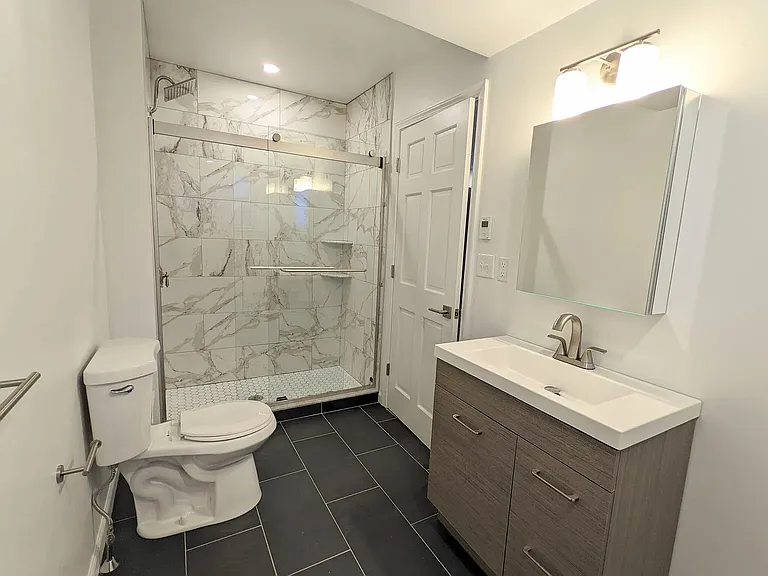 1405 Beacon St #1 — Photo 7