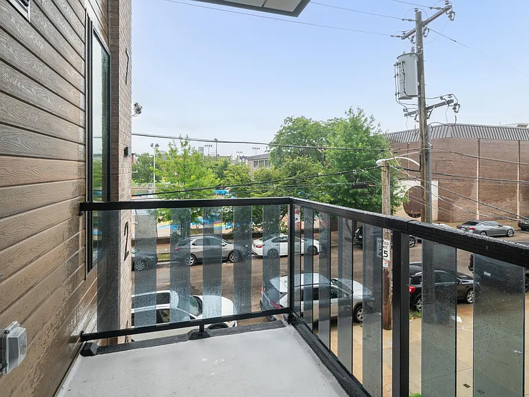 1726 N 22nd St #4 — Photo 3