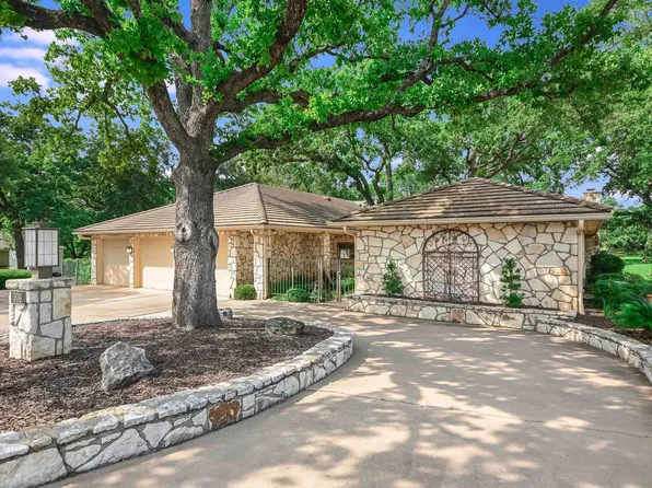 509 Sombrero, Horseshoe Bay, TX 78657