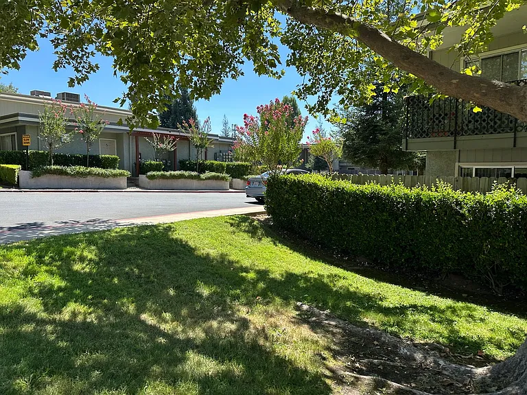 Northridge Terrace Apartments at 4900-4948 Stamas Lane, Fair Oaks California — Photo 87