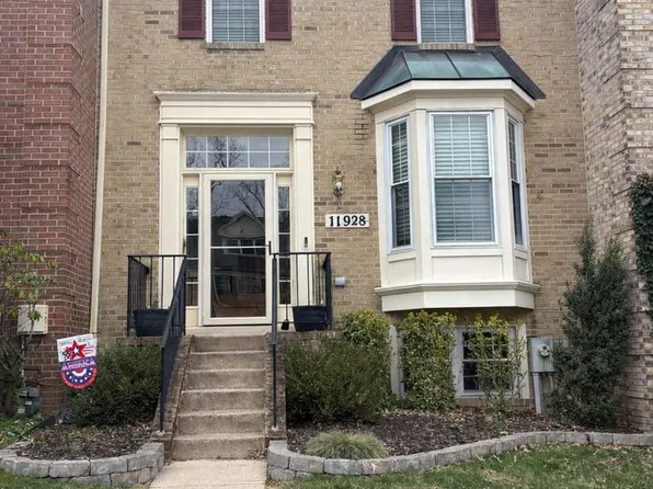 11928 Thurloe Dr, Lutherville Timonium, MD 21093