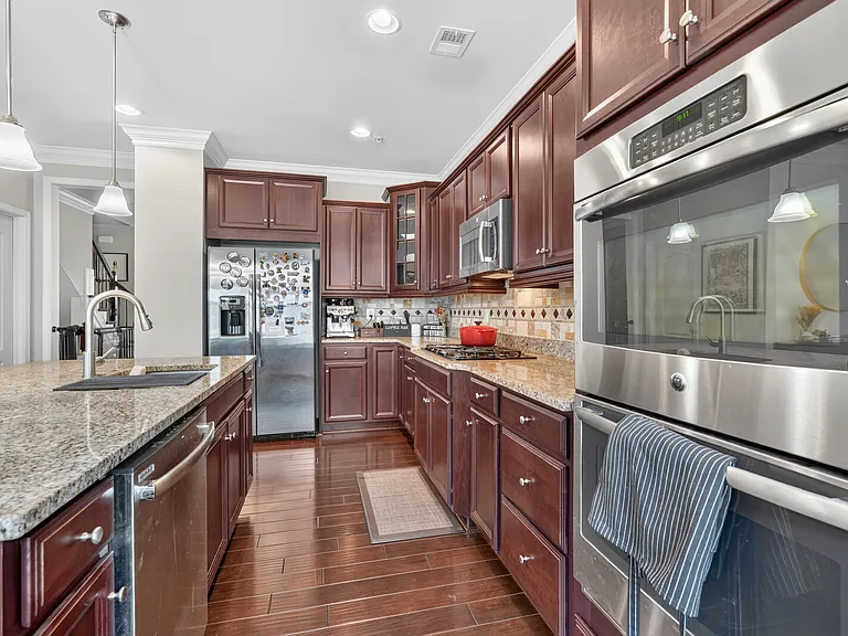 809 Fair Winds Way — Photo 19