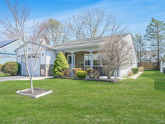 2nd image of 259 Edinburgh Drive