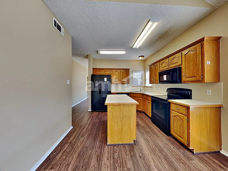 3709 Smartt St — Photo 3