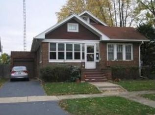 896 S 3rd Ave, Kankakee, IL 60901