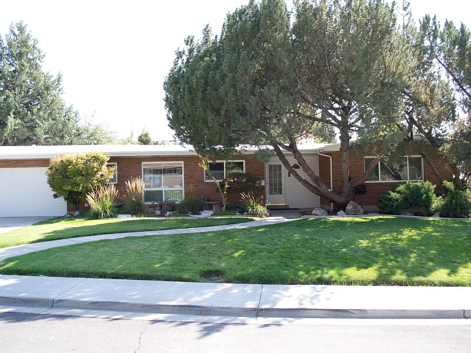 1st image of 721 W Sunny Ln