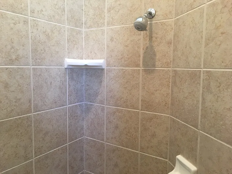3715 Beachview Dr — Photo 13