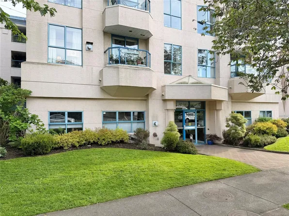 1063 Southgate St #408, Victoria, BC V8V 2Z1