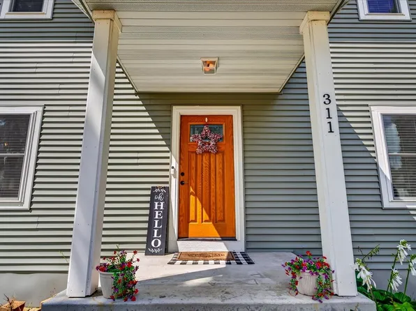 311 N Lincoln St, Poynette, WI 53955