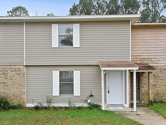 2nd image of 15241 Parkwood Dr N #B