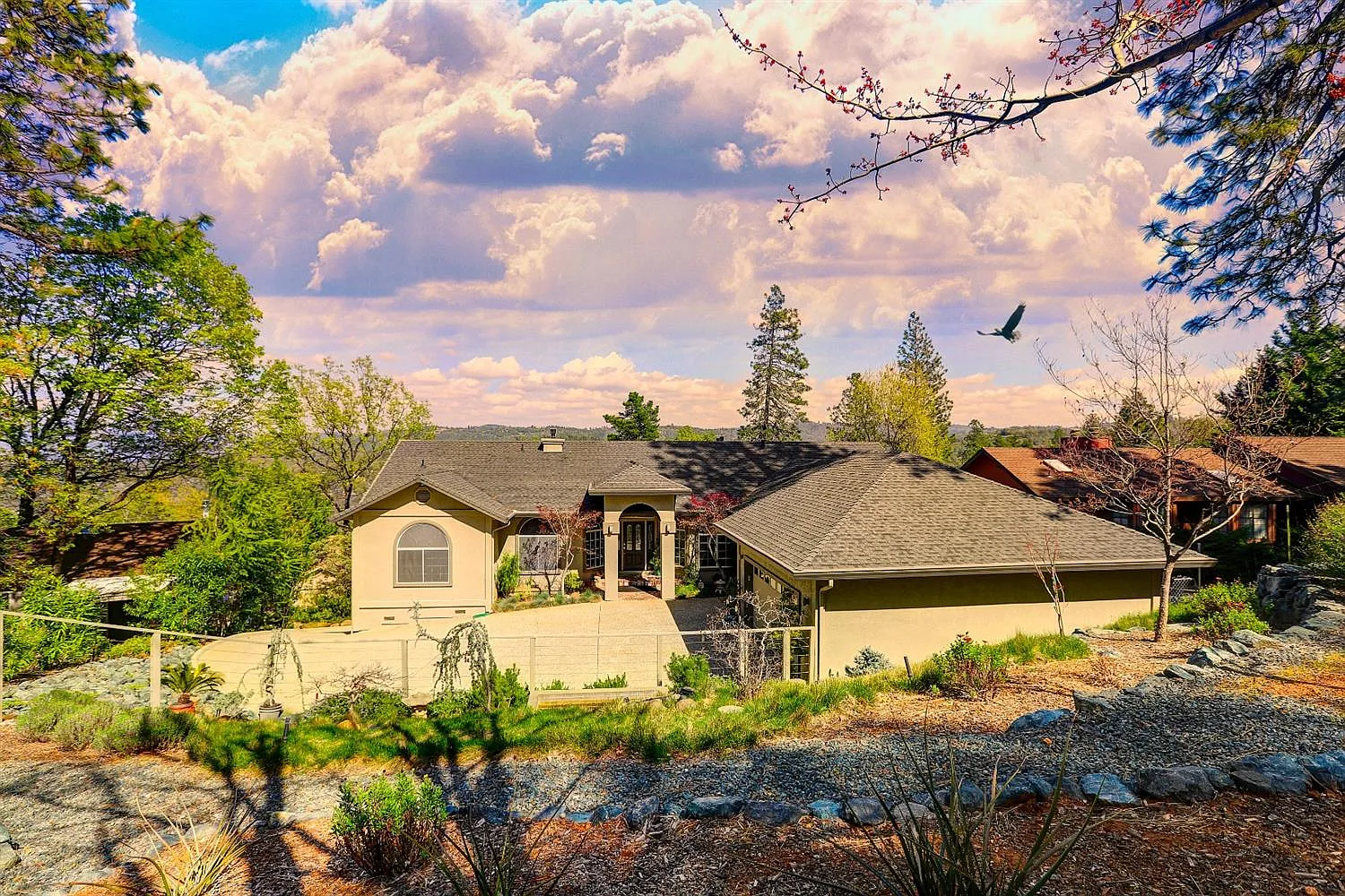 19110 Hummingbird Dr photo 1