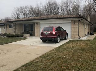 37780 Lola Dr, Sterling Heights, MI 48312