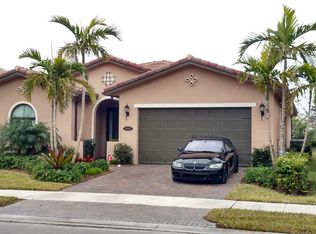 8945 Watercrest Cir W, Parkland, FL 33076