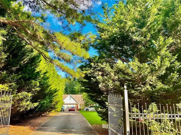 730 Tab Roberts Rd, Lawrenceville, GA 30043