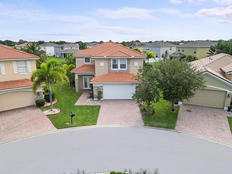 2335 NW Via Della Ct — Photo 66