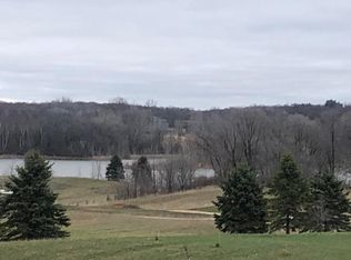 17 118th St, Deer Park, WI 54007