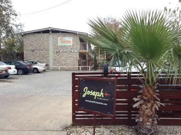 820 Houston St, Austin, TX 78756