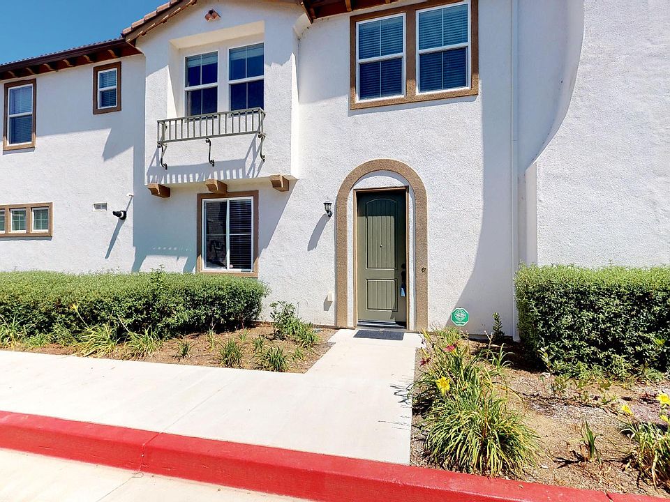 1st image of 43058 Calle Cristal